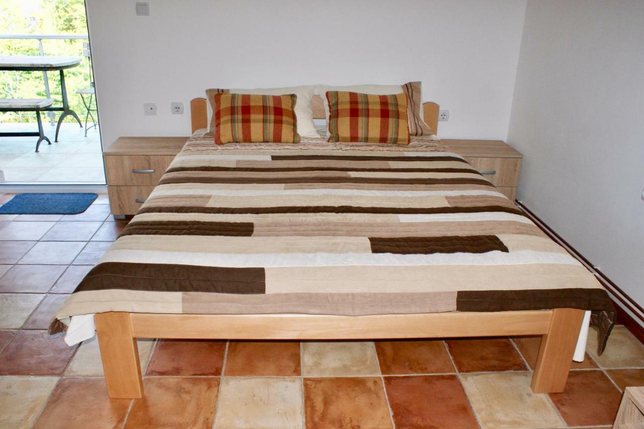 Studio Apartments Morinj Εξωτερικό φωτογραφία