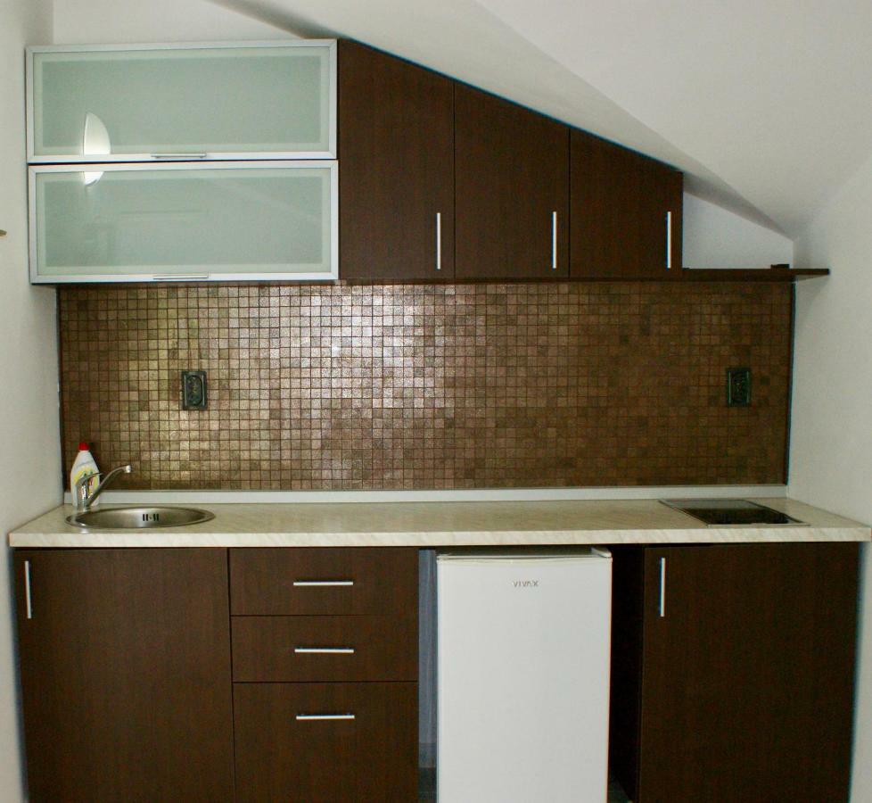 Studio Apartments Morinj Εξωτερικό φωτογραφία
