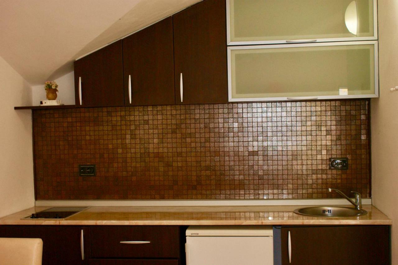 Studio Apartments Morinj Εξωτερικό φωτογραφία